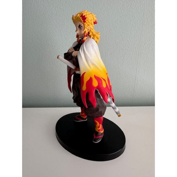 Demon Slayer Kimetsu no Yaiba Flame Hashira Kyojuro Rengoku 7" Action Figure Toy - Picture 5 of 8